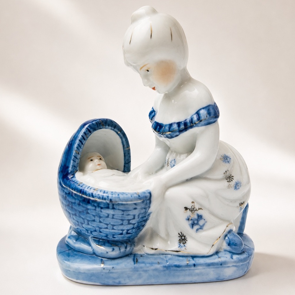 Vintage Decor Fine Porcelain Figurine Mother & Baby Cobalt Blue Mothers Day Gift - Picture 1 of 11
